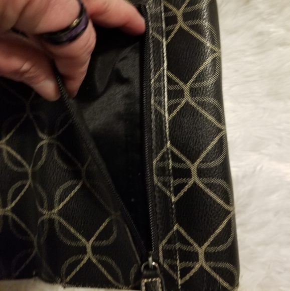 Nine West Trifold Wallet - Picture 5 of 8